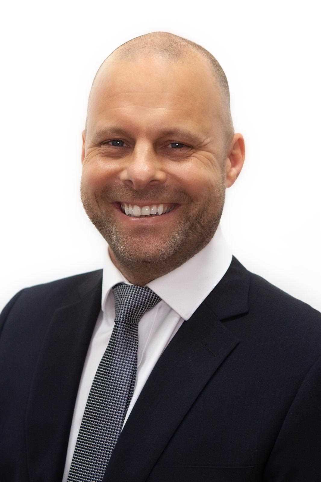 Paul  Read